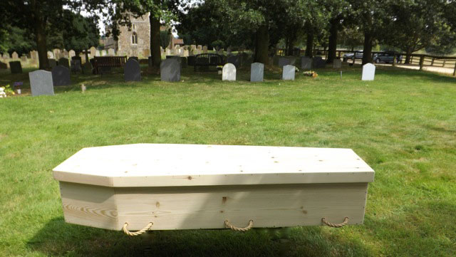 Standard eco-Traditional Toe-Pinch Coffin